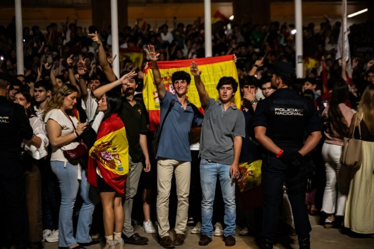 Spain’s Migrant Regularization and a New Wave of Far-Right Mobilization